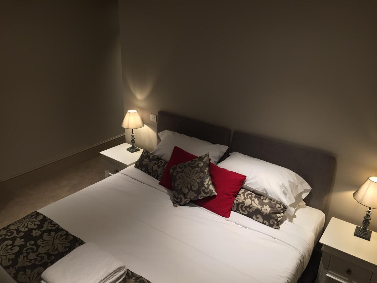 The Harvard Inn Stock Екстер'єр фото