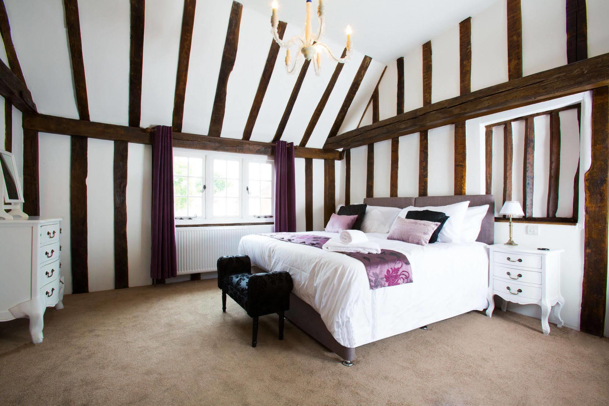 The Harvard Inn Stock Екстер'єр фото